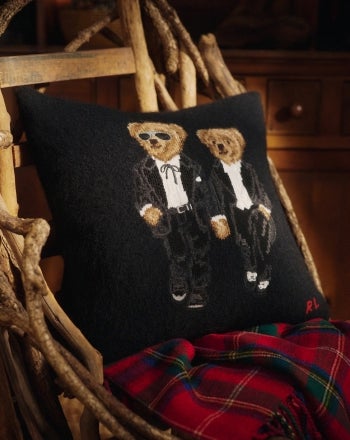 Throw Pillows
