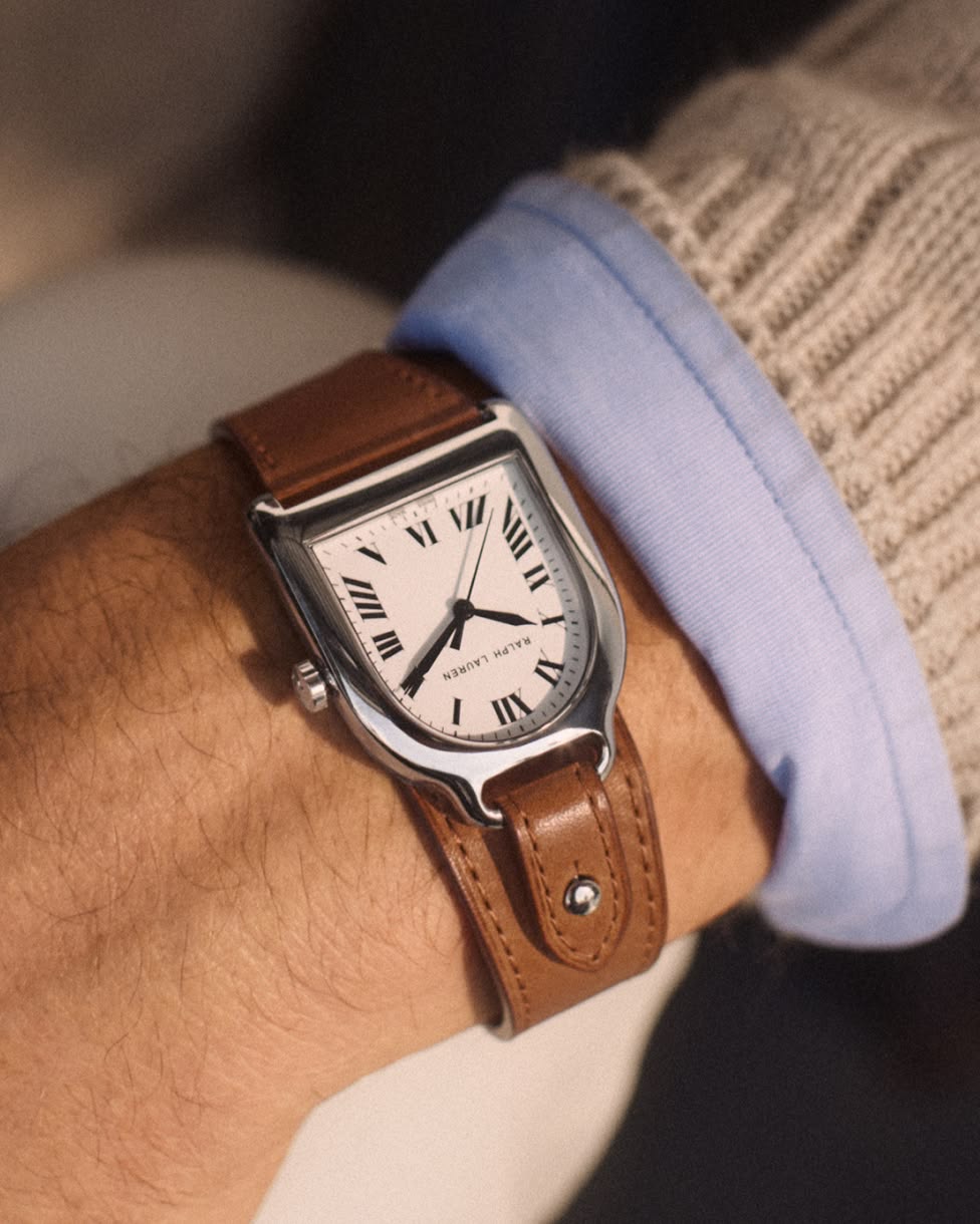 Stirrup Medium Steel White Dial